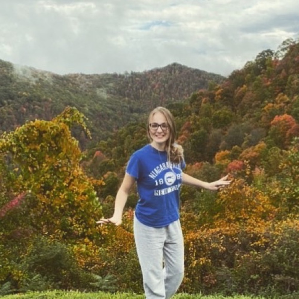 Meet your Posher, Rebecca